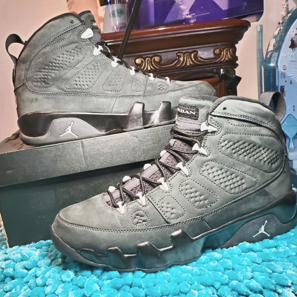 AIR Jordan9 Retro